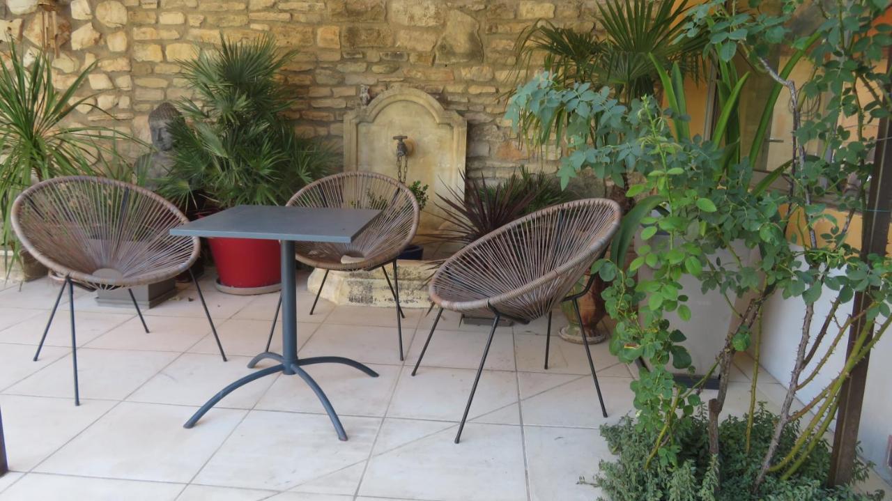 Bed and Breakfast Les Moineaux Rustrel Exterior foto
