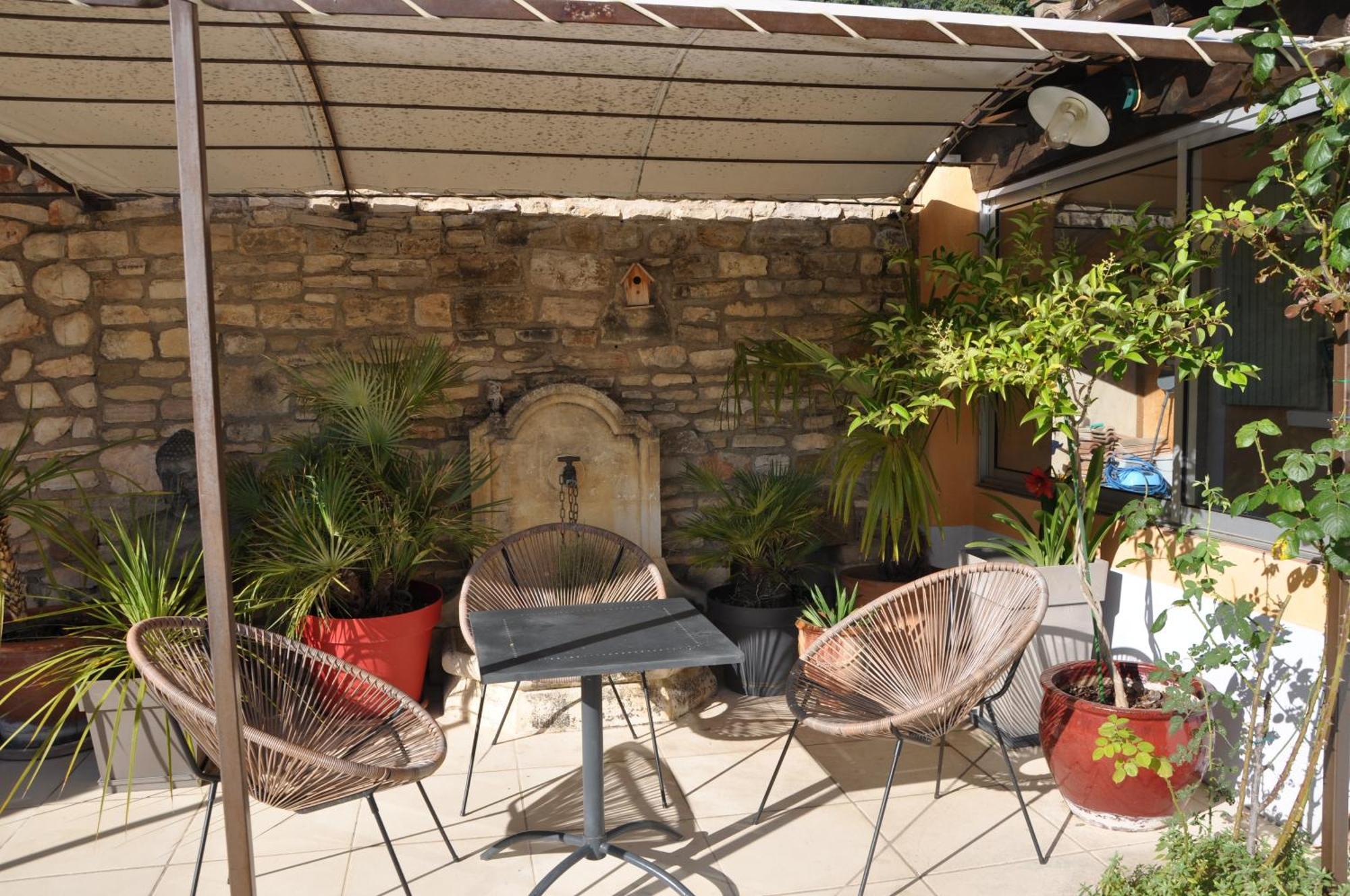 Bed and Breakfast Les Moineaux Rustrel Exterior foto
